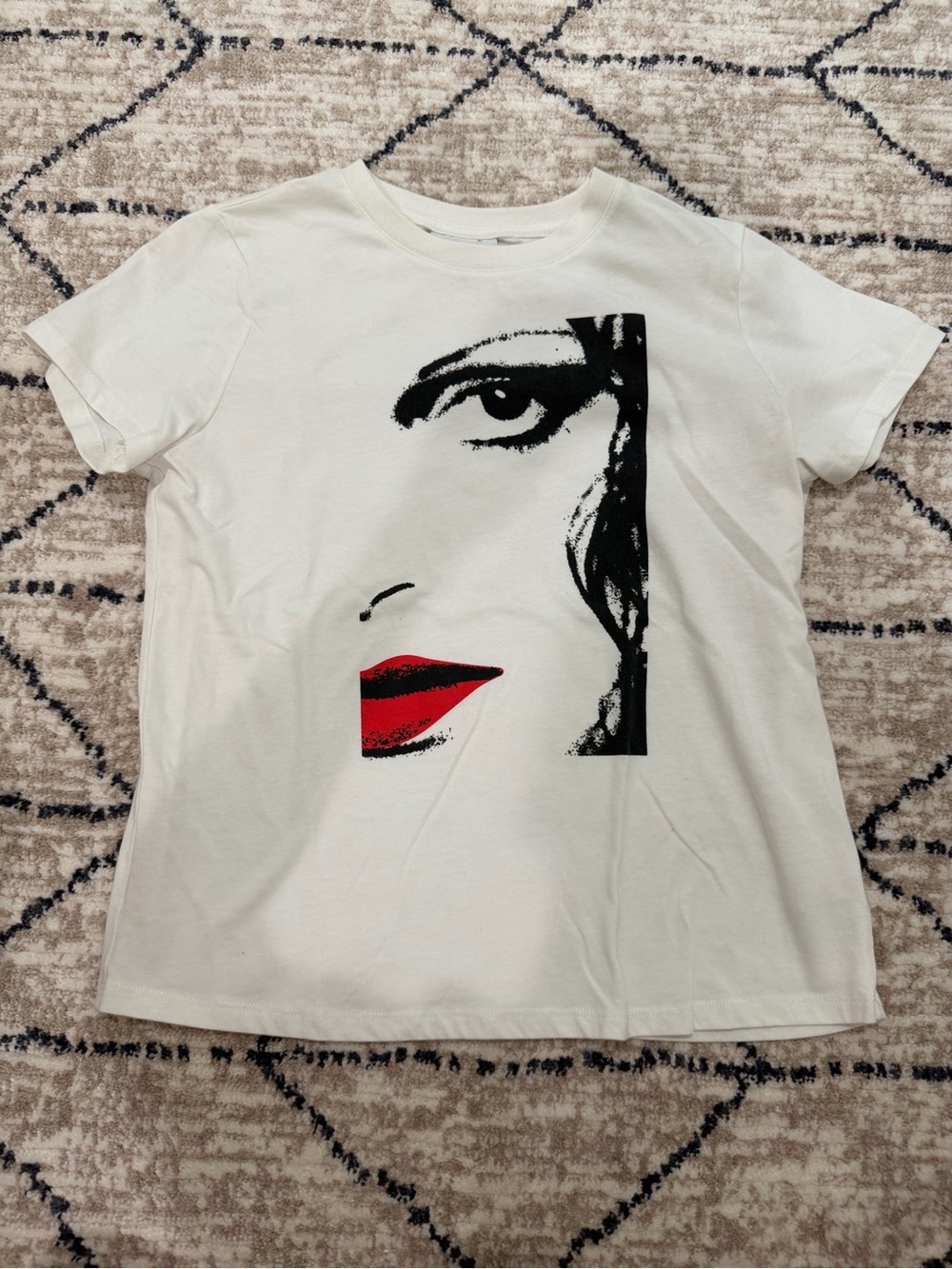 Diane Von Furstenberg White Tee with Black Graphic and Red Lips